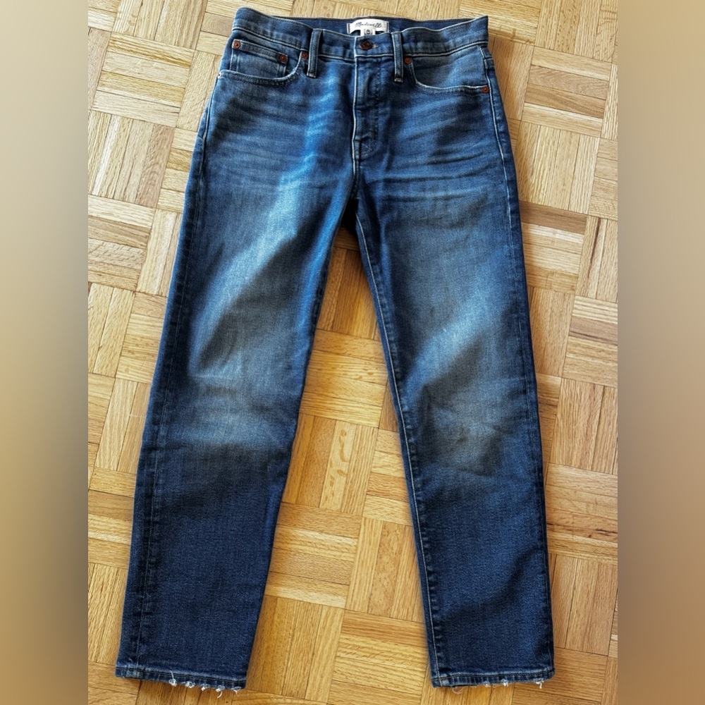 Madewell Classic Straight Jeans 26 Mid Rise Raw Hem Vintage Wash